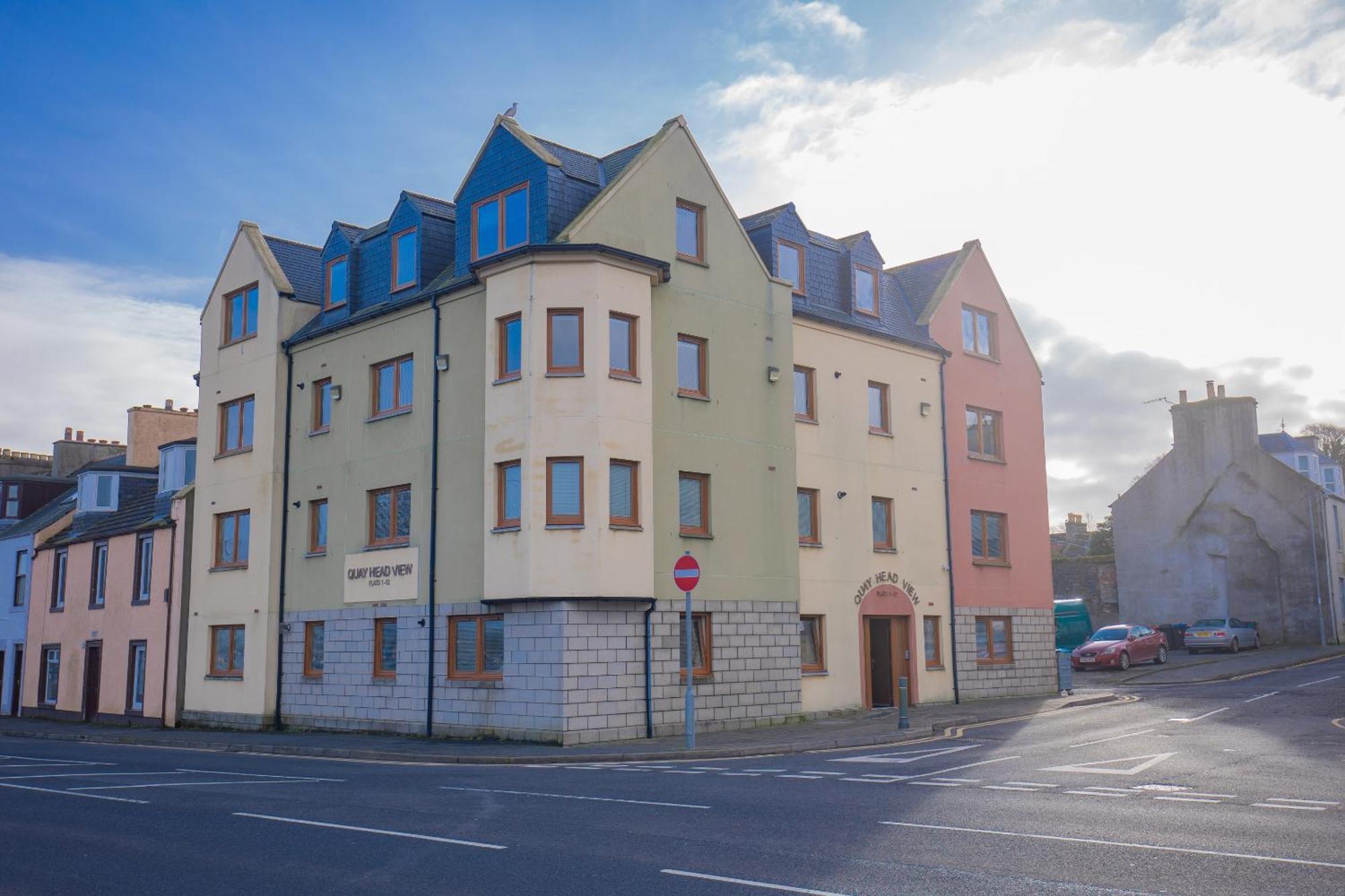 Quay Head View Aparthotel Странрар Экстерьер фото